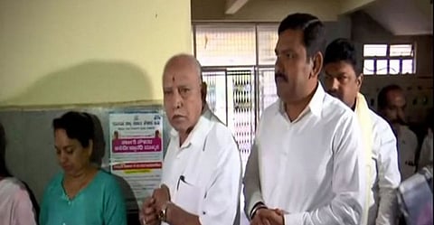 കർണാടക നിയമസഭാ തെരഞ്ഞെടുപ്പ്: വോട്ടെടുപ്പ് പുരോഗമിക്കുന്നു