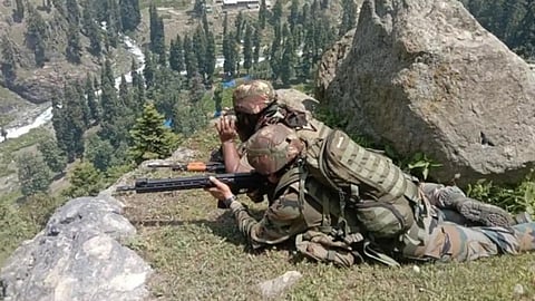പാക് നുഴഞ്ഞുകയറ്റക്കാരനെ സൈന്യം പിടികൂടി