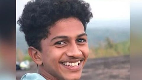 വിജയത്തിളക്കം കണ്ണീരായി: ഗ്രേസ് മാർക്കില്ലാതെ സാരംഗിന് ഫുൾ എ പ്ലസ്