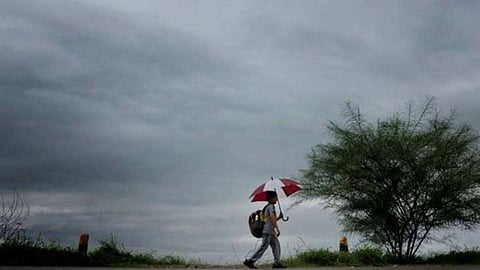 കേരളത്തിൽ ശക്തമായ മഴയ്ക്ക് സാധ്യത; 3 ജില്ലകളിൽ യെലോ അലർട്ട്