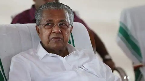 12 ദിവസത്തെ വിദേശ സന്ദർശനത്തിനു ശേഷം മുഖ്യമന്ത്രിയും സംഘവും തിരിച്ചെത്തി