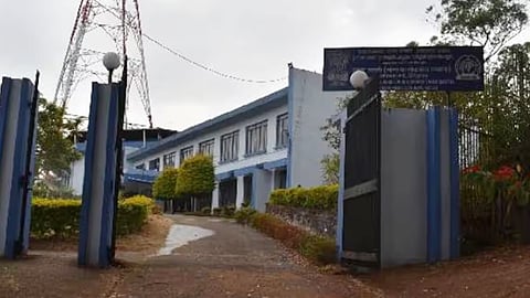 ആകാശവാണിയില് അവതാരകർ