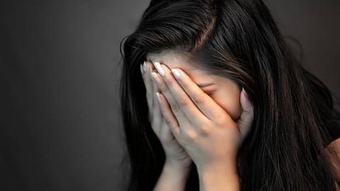 സിനിമാനടിയാക്കണം; 16 കാരിയെ നിർബന്ധിച്ച് ഹോർമോൺ ഗുളിക നൽകി അമ്മ