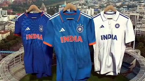 ടീം ഇന്ത്യക്ക് പുതിയ ജെഴ്സി (Video)
