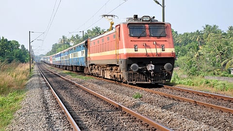 youth died in train accident coimbatore