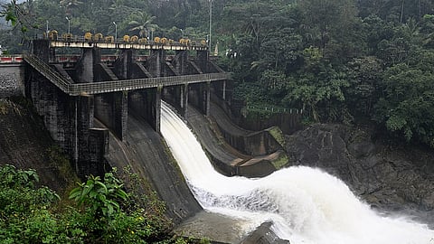 തോരാമഴ; പാംബ്ല, കല്ലാര്കുട്ടി, പഴശ്ശി ഡാമുകള് തുറന്നു, തീരത്തുള്ളവര്ക്ക് ജാഗ്രതാ നിര്ദേശം