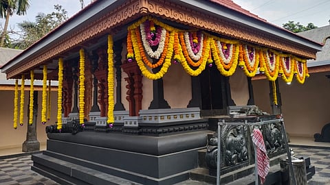 രാമായണ മാസാചരണം: ബദ്ലാപ്പൂർ അയ്യപ്പ ക്ഷേത്രത്തിൽ വിശേഷാൽ പൂജകൾ