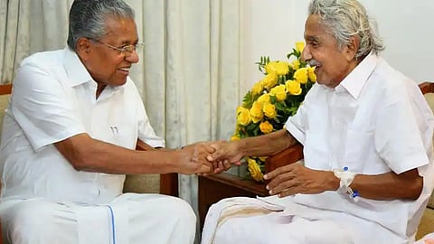 ഉമ്മൻ ചാണ്ടിയെ സന്ദർശിച്ച മുഖ്യമന്ത്രി പിണറായി വിജയൻ