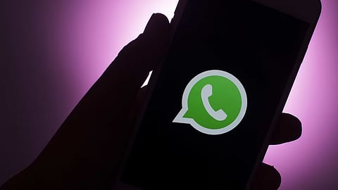 ഭർത്താവിനെ കൊല്ലുന്നവർക്ക് അരലക്ഷം രൂപ പാരിതോഷികം പ്രഖ്യാപിച്ച് യുവതിയുടെ വാട്സാപ്പ് സ്റ്റാറ്റസ്; കേസെടുത്ത് പൊലീസ്