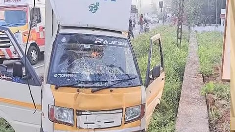 അത്താണിയിൽ റോഡ് മുറിച്ചു കടക്കുന്നതിനിടെ വാഹനമിടിച്ച് 2 സ്ത്രീകൾ മരിച്ചു