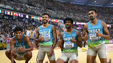 ഫൈനലിൽ കടന്ന ഇന്ത്യൻ റിലേ ടീം അംഗങ്ങൾ.