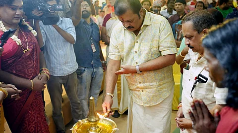"ഓണം ട്രാൻസ്ജെൻഡേഴ്സിനൊപ്പം" പരിപാടി സുരേഷ് ഗോപി ഉദ്ഘാടനം ചെയ്തു