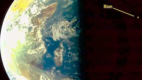 ആദിത്യ എൽ 1 പകർത്തിയ ഭൂമിയുടെയും ചന്ദ്രന്റെയും ചിത്രം