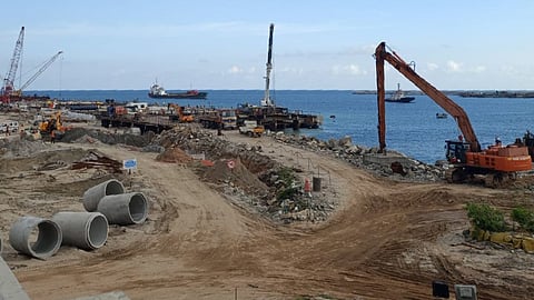 വിഴിഞ്ഞം തുറമുഖം.