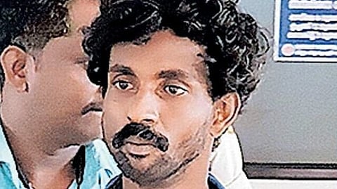 പ്രതി ക്രിസ്റ്റൽ രാജ്