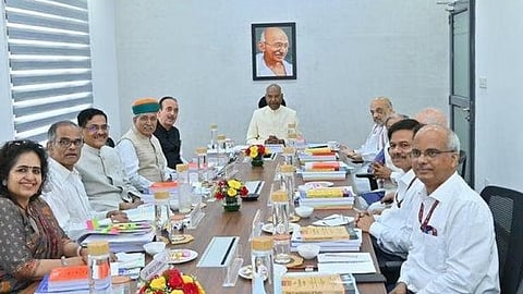 ഉന്നത തല സമിതി യോഗം