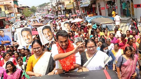 പുതുപ്പള്ളി എൽഡിഎഫ് പ്രചരണത്തിൽ നിന്ന്