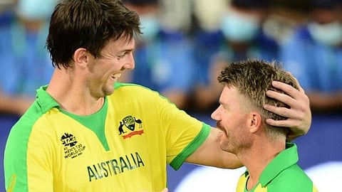 മിച്ചൽ മാർഷും ഡേവിഡ് വാർനറും.