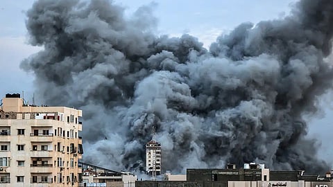 ഹമാസ്- ഇസ്രയേൽ യുദ്ധം: ഇന്ത്യക്കാരെ ഒഴിപ്പിക്കാനുള്ള ശ്രമം ആരംഭിച്ചു; സജ്ജമായിരിക്കാന് സേനയ്ക്ക് നിർദേശം