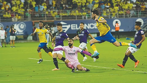 ലൂണ ഇഫക്റ്റ്: ഒഡീഷ എഫ്സിക്കെതിരേ ബ്ലാസ്റ്റേഴ്സിന് വിജയം 2-1