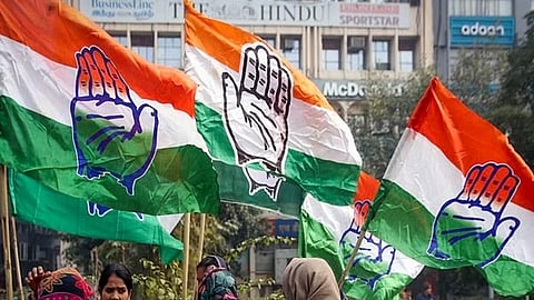 അച്ചടക്ക നടപടി നേരിട്ടവരെ തിരിച്ചെടുക്കണമെന്നാവശ്യപ്പെട്ട് കെപിസിസി നേതൃത്വത്തിന് എ ഗ്രൂപ്പിന്റെ കത്ത്