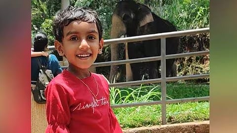 അഭികേൽ സാറ