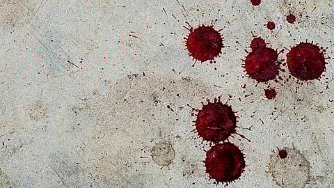 senior student cut off the finger of a class 12 student for talking to a female classmate