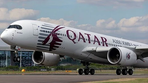 Qatar temporarily closed its airspace