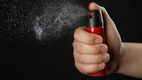Student uses pepper spray on classmates and parents at Idukki school