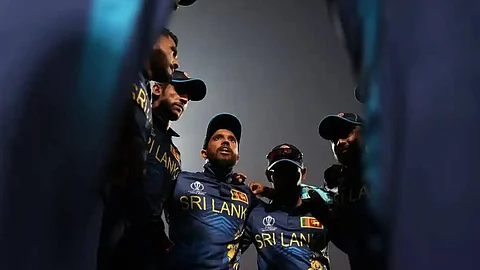 Sri Lankan cricket team in a huddle