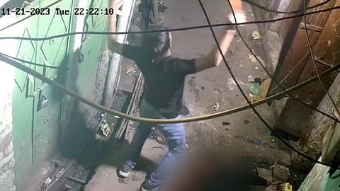 18 year old boy killed brutally at Northeast Delhi, stabs 60 times