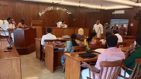 sreekandapuram municipality cancelled the decision to pay nava kerala sadas