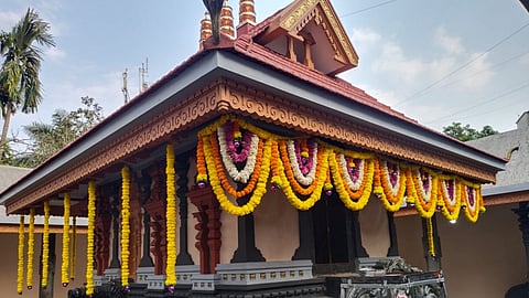 ബദ്ലാപ്പൂർ അയ്യപ്പ ക്ഷേത്രത്തിൽ നാളെ വിശേഷാൽ പൂജകളോടെ മണ്ഡലം ആരംഭം