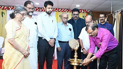 അരമതിലിലെ അന്തിച്ചർച്ചകളിൽ തുടങ്ങിയ നാൾ വഴികൾ അയവിറക്കി എൻ ബി കെ എസ് സ്നേഹ സംഗമം