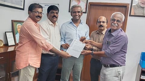 വെസ്റ്റേൺ മേഖലയിലെ യാത്ര ദുരിതം: ഡി.ആർ.എമ്മിന് നിവേദനം നൽകി