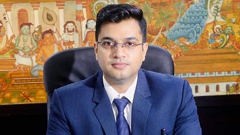 കോഴിക്കോട് ജില്ലാ കലക്ടർ സ്നേഹിൽകുമാർ സിങ്ങ്