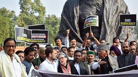 പാർലമെന്റിലെ കൂട്ട സസ്പെൻഷൻ: ജന്തർ മന്ദറിൽ ഇന്ന് ഇന്ത്യ മുന്നണിയുടെ പ്രതിഷേധം