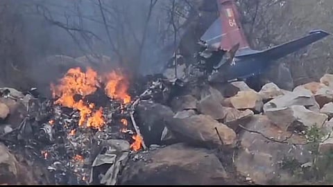 തെലങ്കാനയിൽ വ്യോമസോനാ പരിശീലന വിമാനം തകർന്ന് 2 പൈലറ്റുമാർ മരിച്ചു