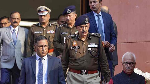 സഭയിലെത്തിയത് മനോരഞ്ജനും ശർമയും; 5 പേർ അറസ്റ്റിൽ