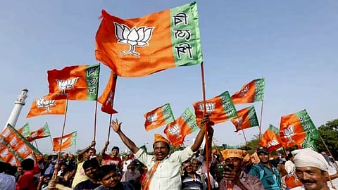 കാവി പുതച്ച് ഉത്തരേന്ത്യ