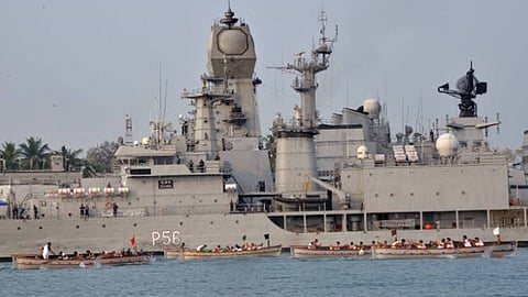 ഐഎൻഎസ് ദ്രോണാചാര്യയിൽ പരീക്ഷണ വെടിവെയ്പ്; ജാഗ്രത