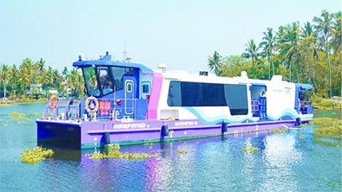 കൊച്ചി വാട്ടർ മെട്രൊ ബോട്ട്.