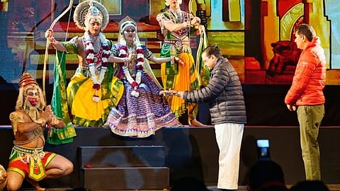 ആഘോഷങ്ങളുമായി ആംആദ്മി