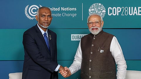 Maldives President Mohamed Muizzu with Indian Prime Minister Narendra Modi in UAE during the COP28 summit.