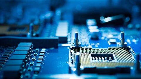 സെമികണ്ടക്റ്റർ വ്യവസായം: വൻ നിക്ഷേപം