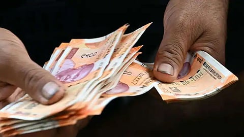 action against 6 employees of the Public Administration Department in Welfare pension fraud case