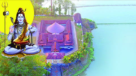 ശിവരാത്രി ആഘോഷിക്കാൻ പാഴൂർ പെരുംതൃക്കോവിൽ