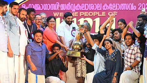 എംജി സർവ്വകലാശാല കലോത്സവം: 14 വർഷത്തിനു ശേഷം കീരിടം ചൂടി മഹാരാജാസ്