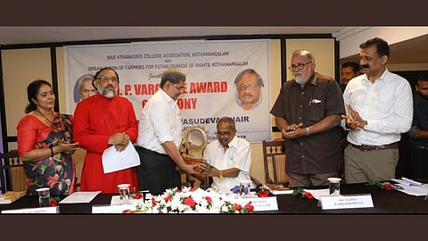 എം പി വർഗീസ് അവാർഡ് തന്റെ ജീവിതത്തിലെ മഹത്തായ ഏടെന്ന് എം ടി