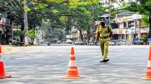 ലോക്സഭാ തെരഞ്ഞെടുപ്പ്; തൃശൂർ, കാസർഗോഡ് ജില്ലകളിൽ നിരോധനാജ്ഞ